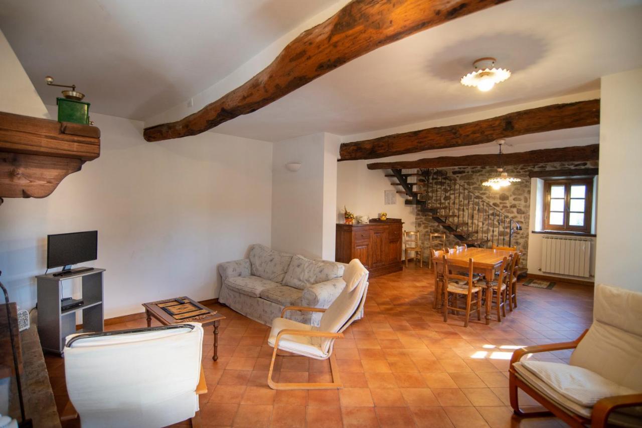 Agriturismo Il Corniolo Кастільйоне-ді-Гарфаньяна Екстер'єр фото