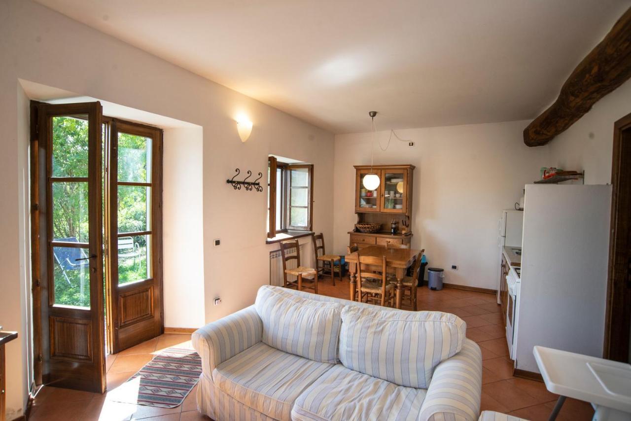 Agriturismo Il Corniolo Кастільйоне-ді-Гарфаньяна Екстер'єр фото