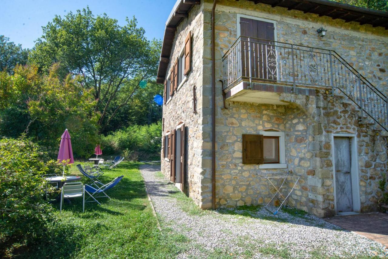 Agriturismo Il Corniolo Кастільйоне-ді-Гарфаньяна Екстер'єр фото