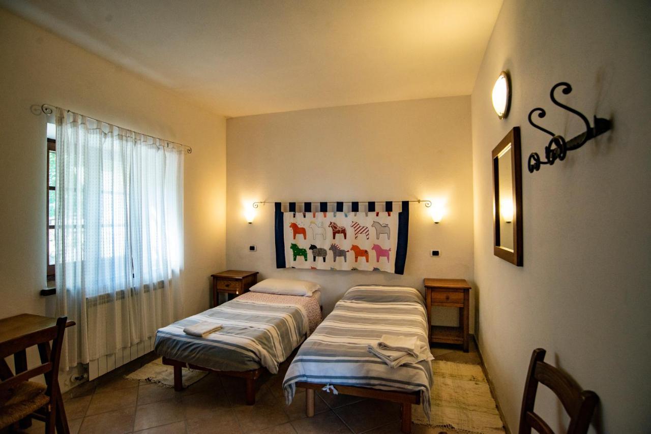 Agriturismo Il Corniolo Кастільйоне-ді-Гарфаньяна Екстер'єр фото