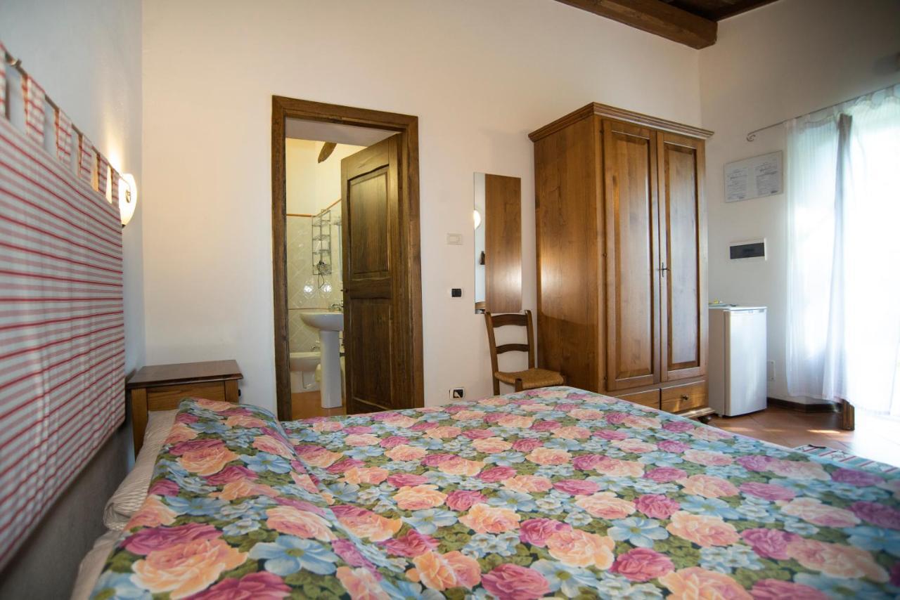 Agriturismo Il Corniolo Кастільйоне-ді-Гарфаньяна Екстер'єр фото