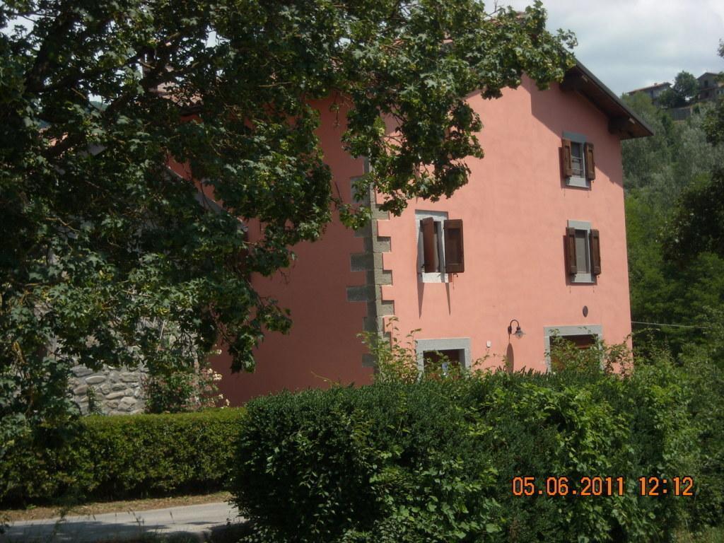 Agriturismo Il Corniolo Кастільйоне-ді-Гарфаньяна Екстер'єр фото