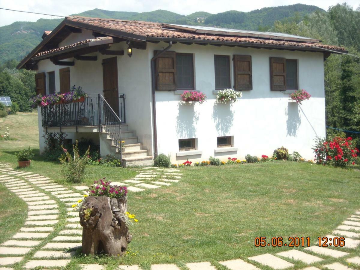 Agriturismo Il Corniolo Кастільйоне-ді-Гарфаньяна Екстер'єр фото